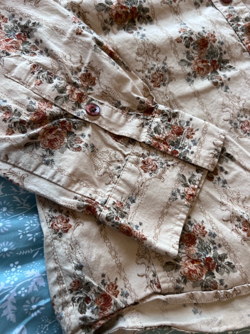 Bit & Bridle Victorian Floral Rose Stripe Button Down Shirt Medium - Picture 6 of 8